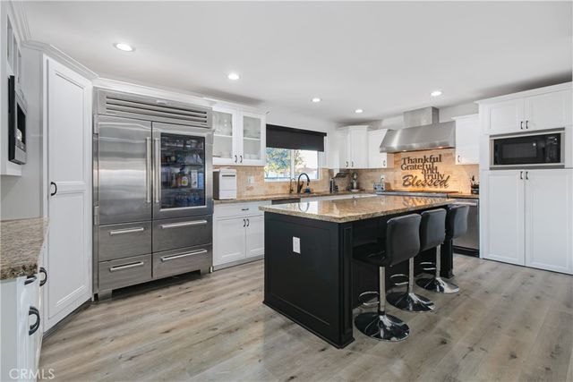 19501 Vintage Street, Northridge, CA 91324