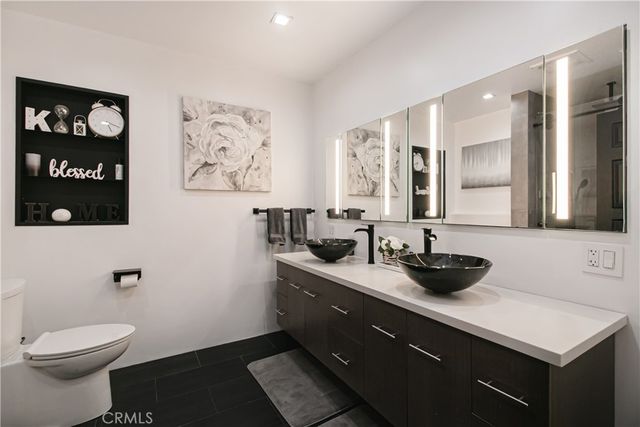 19501 Vintage Street, Northridge, CA 91324