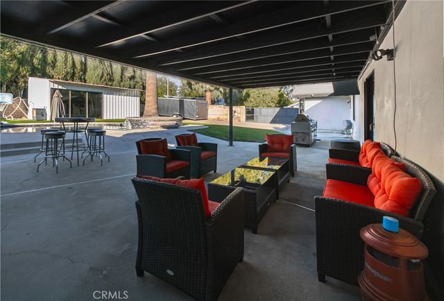 19501 Vintage Street, Northridge, CA 91324