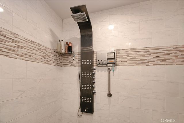 19501 Vintage Street, Northridge, CA 91324