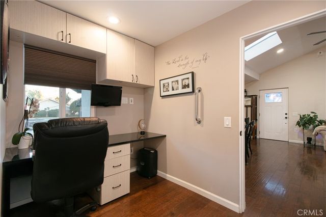 19501 Vintage Street, Northridge, CA 91324