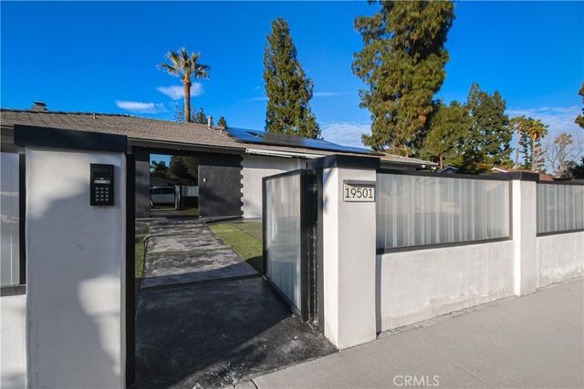 19501 Vintage Street, Northridge, CA 91324