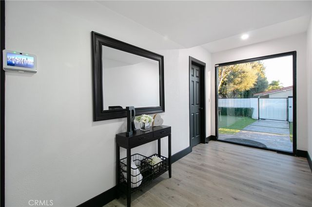 19501 Vintage Street, Northridge, CA 91324