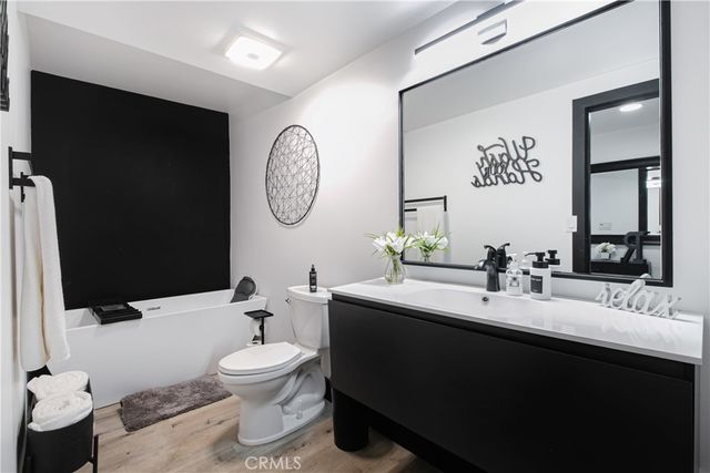 19501 Vintage Street, Northridge, CA 91324