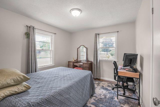 7208 Florida Avenue N, Brooklyn Park, MN 55428