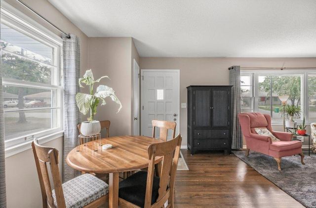 7208 Florida Avenue N, Brooklyn Park, MN 55428