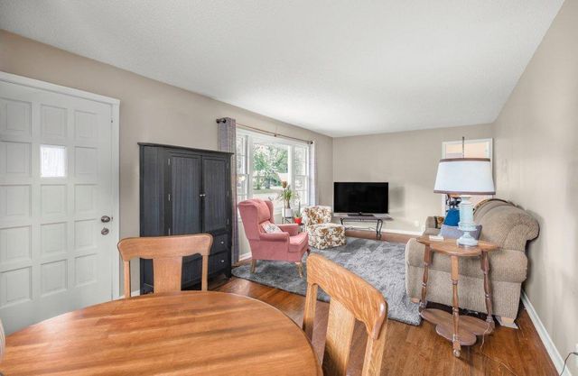 7208 Florida Avenue N, Brooklyn Park, MN 55428