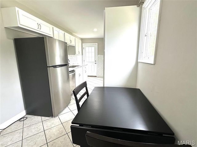 2490 Mullanphy Lane, Florissant, MO 63031