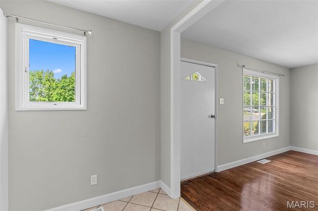 2490 Mullanphy Lane, Florissant, MO 63031