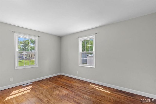 2490 Mullanphy Lane, Florissant, MO 63031