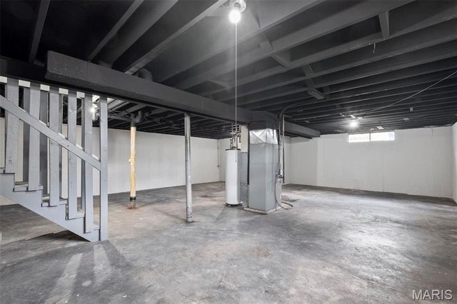 2490 Mullanphy Lane, Florissant, MO 63031