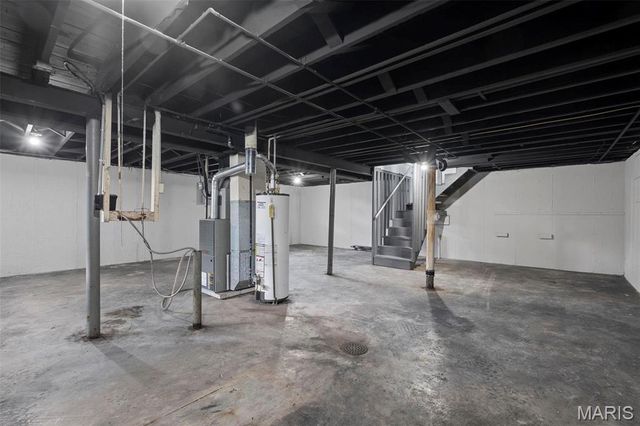 2490 Mullanphy Lane, Florissant, MO 63031