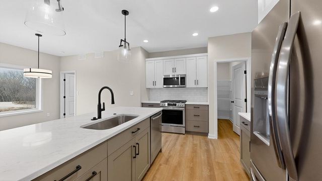 6112 Cody Lane NW, Rochester, MN 55901