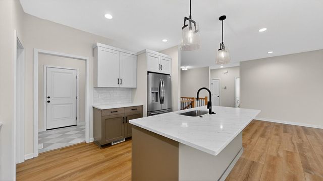 6112 Cody Lane NW, Rochester, MN 55901