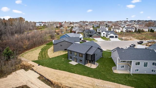 6112 Cody Lane NW, Rochester, MN 55901