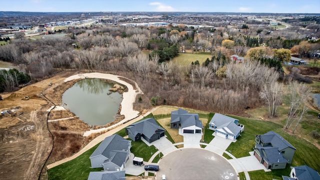 6112 Cody Lane NW, Rochester, MN 55901