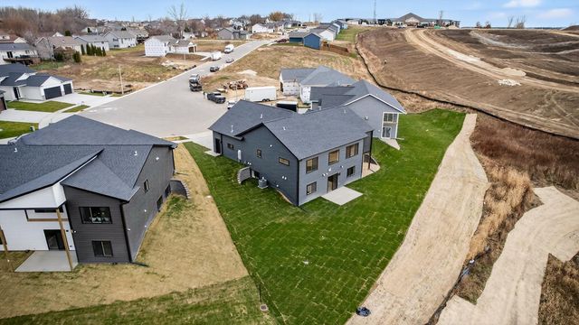 6112 Cody Lane NW, Rochester, MN 55901