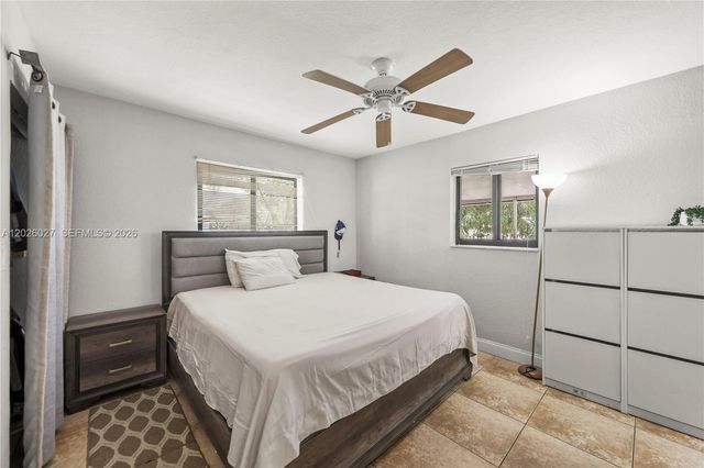 1611 SW 67th Ave, North Lauderdale, FL 33068