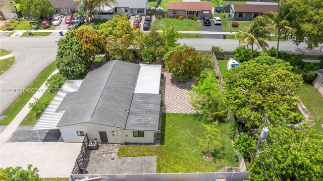 1611 SW 67th Ave, North Lauderdale, FL 33068