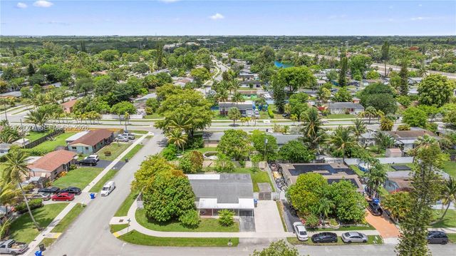 1611 SW 67th Ave, North Lauderdale, FL 33068