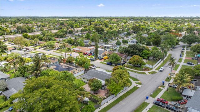 1611 SW 67th Ave, North Lauderdale, FL 33068