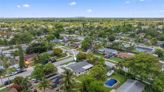 1611 SW 67th Ave, North Lauderdale, FL 33068