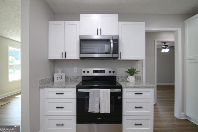 325 Wisconsin Avenue, Warner Robins, GA 31093