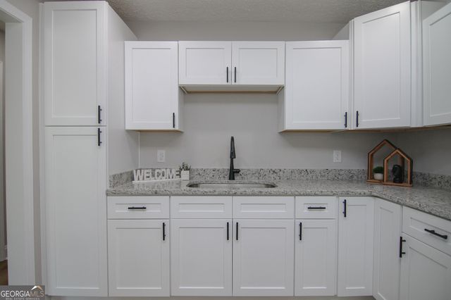 325 Wisconsin Avenue, Warner Robins, GA 31093
