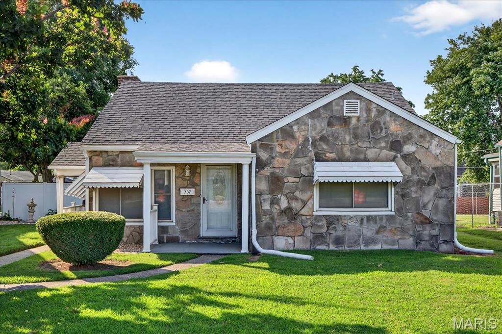 737 Broadway, Venice, IL 62090