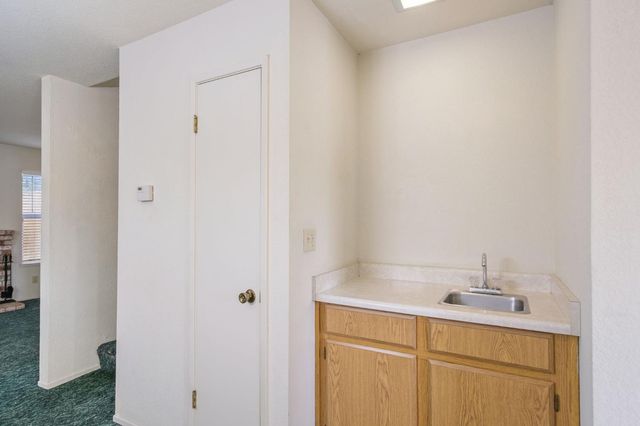 3010 Andre Ln, Turlock, CA 95382