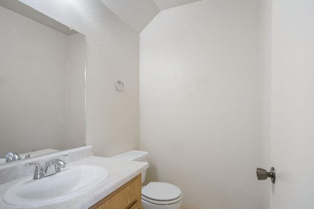 3010 Andre Ln, Turlock, CA 95382