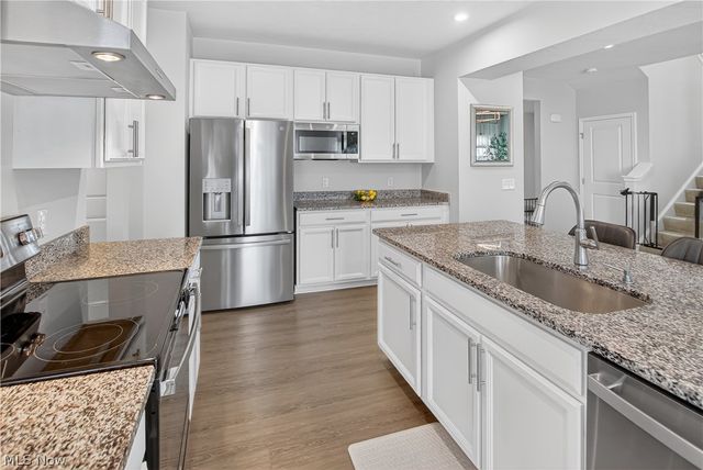 76 Wanda Court, Kent, OH 44240