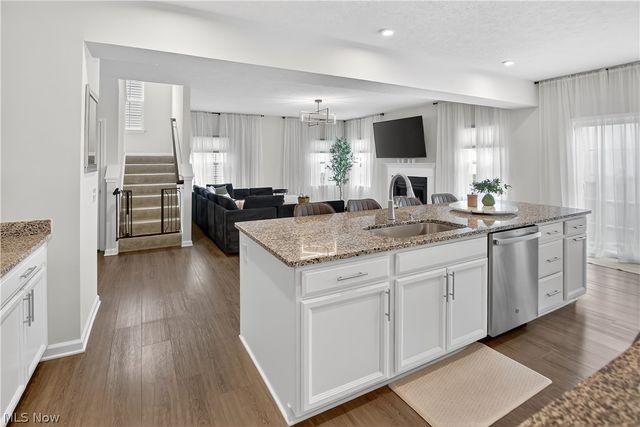 76 Wanda Court, Kent, OH 44240