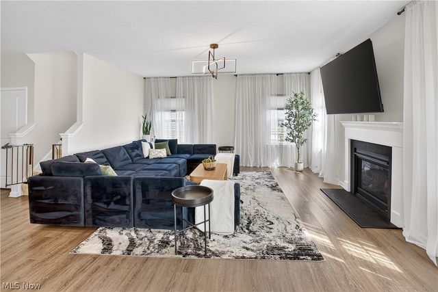 76 Wanda Court, Kent, OH 44240