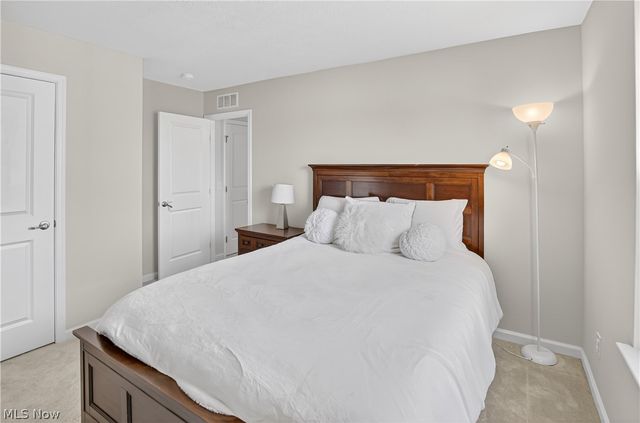 76 Wanda Court, Kent, OH 44240