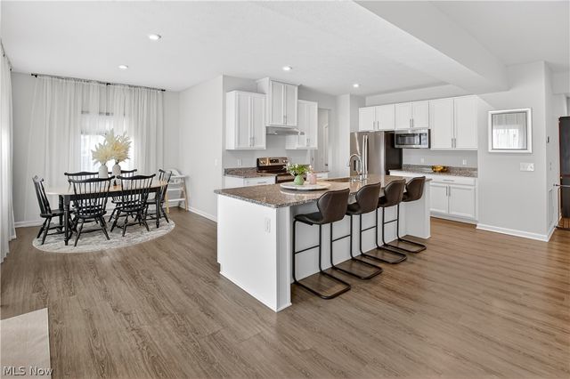 76 Wanda Court, Kent, OH 44240