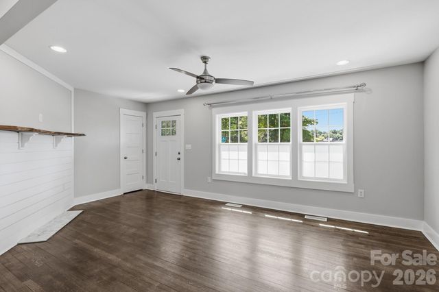 410 N Cannon Boulevard, Kannapolis, NC 28083
