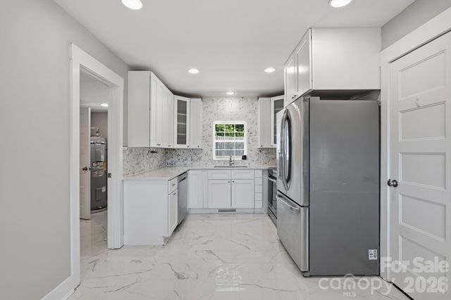 410 N Cannon Boulevard, Kannapolis, NC 28083