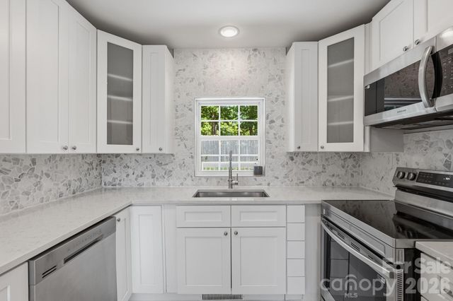 410 N Cannon Boulevard, Kannapolis, NC 28083