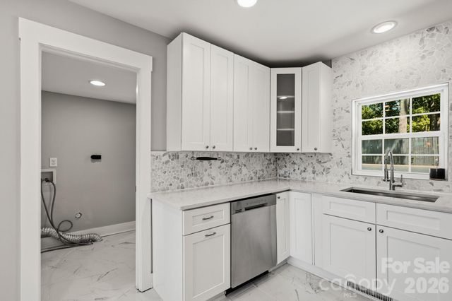 410 N Cannon Boulevard, Kannapolis, NC 28083