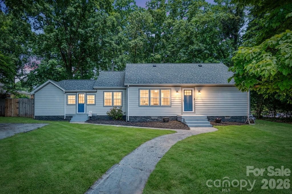 410 N Cannon Boulevard, Kannapolis, NC 28083