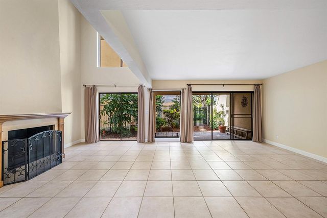 5664 Santiago Circle, Boca Raton, FL 33433