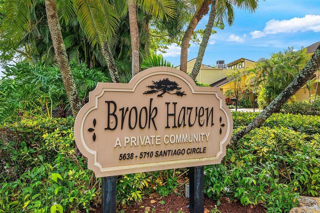 5664 Santiago Circle, Boca Raton, FL 33433