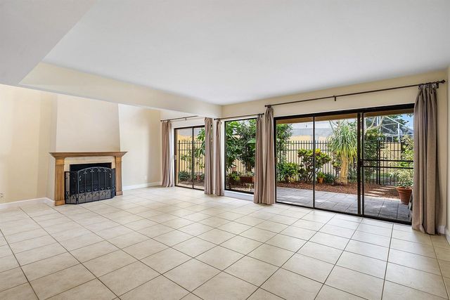5664 Santiago Circle, Boca Raton, FL 33433
