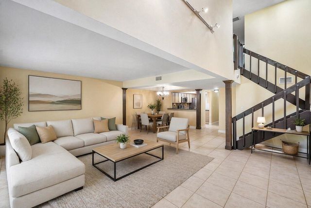 5664 Santiago Circle, Boca Raton, FL 33433