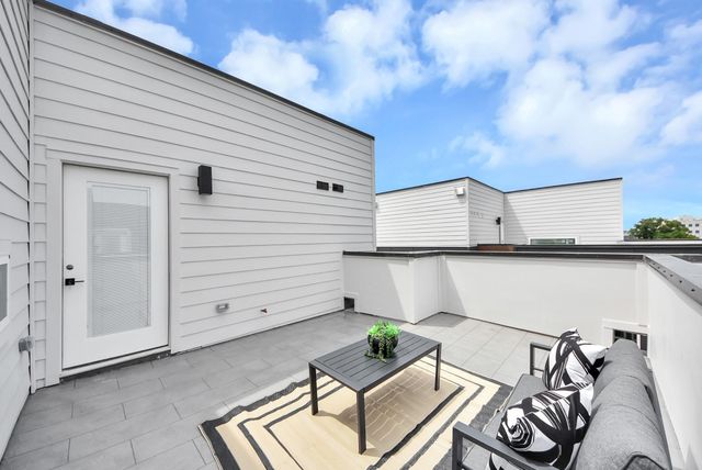 1603 W 25th Street, Houston, TX 77008
