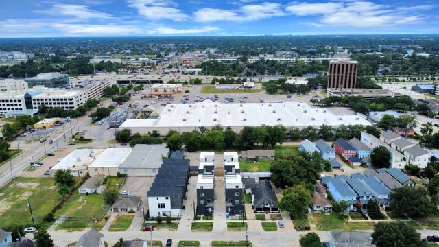 1603 W 25th Street, Houston, TX 77008