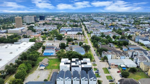 1603 W 25th Street, Houston, TX 77008
