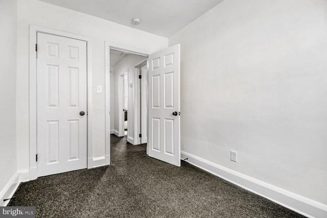 100 SHIPWAY, Dundalk, MD 21222