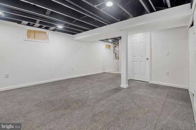 100 SHIPWAY, Dundalk, MD 21222